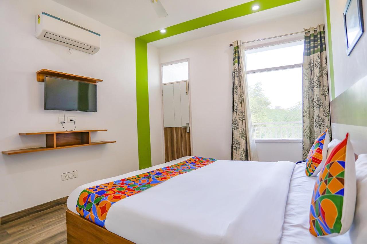 Fabhotel Aravali Suites Γκουργκάον Εξωτερικό φωτογραφία