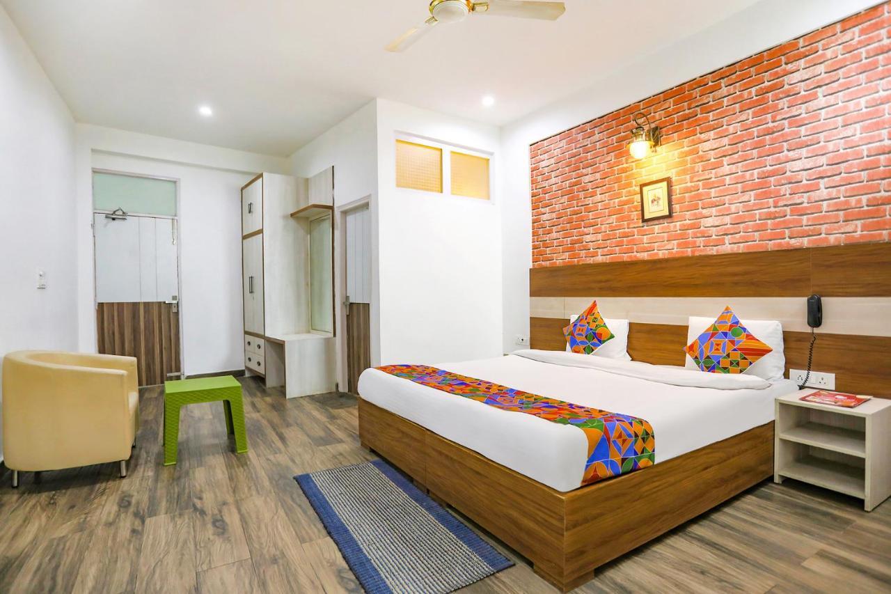 Fabhotel Aravali Suites Γκουργκάον Εξωτερικό φωτογραφία