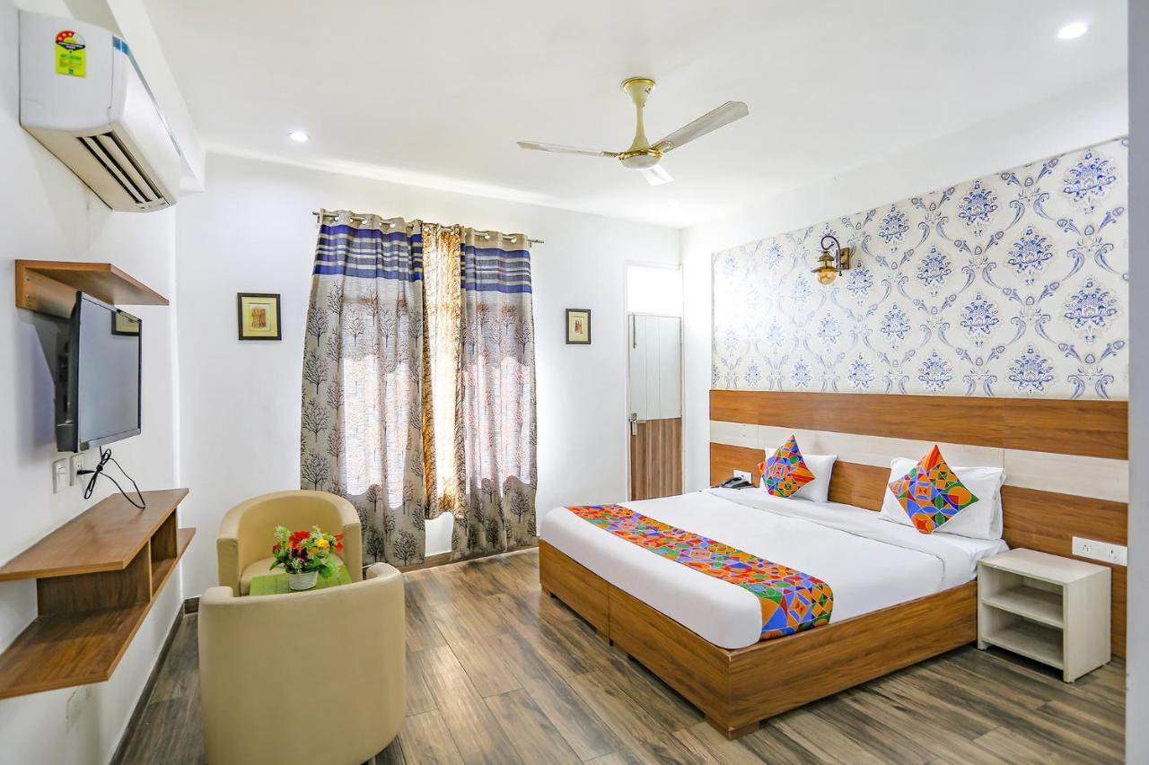 Fabhotel Aravali Suites Γκουργκάον Εξωτερικό φωτογραφία